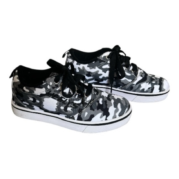 Heelys Other - Heelys Black and White Camouflage Sneakers